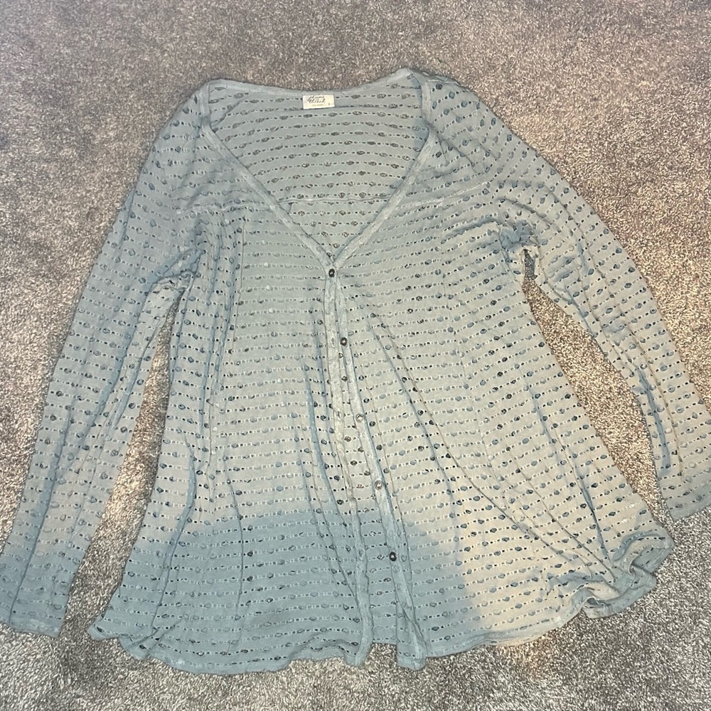 Plume and Thread Size 2 Plus size. Gray/Blue Lightweight Cardigan .